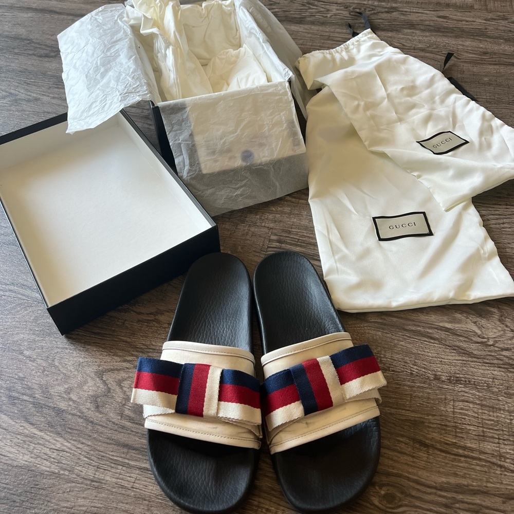 Gucci Bow Slides